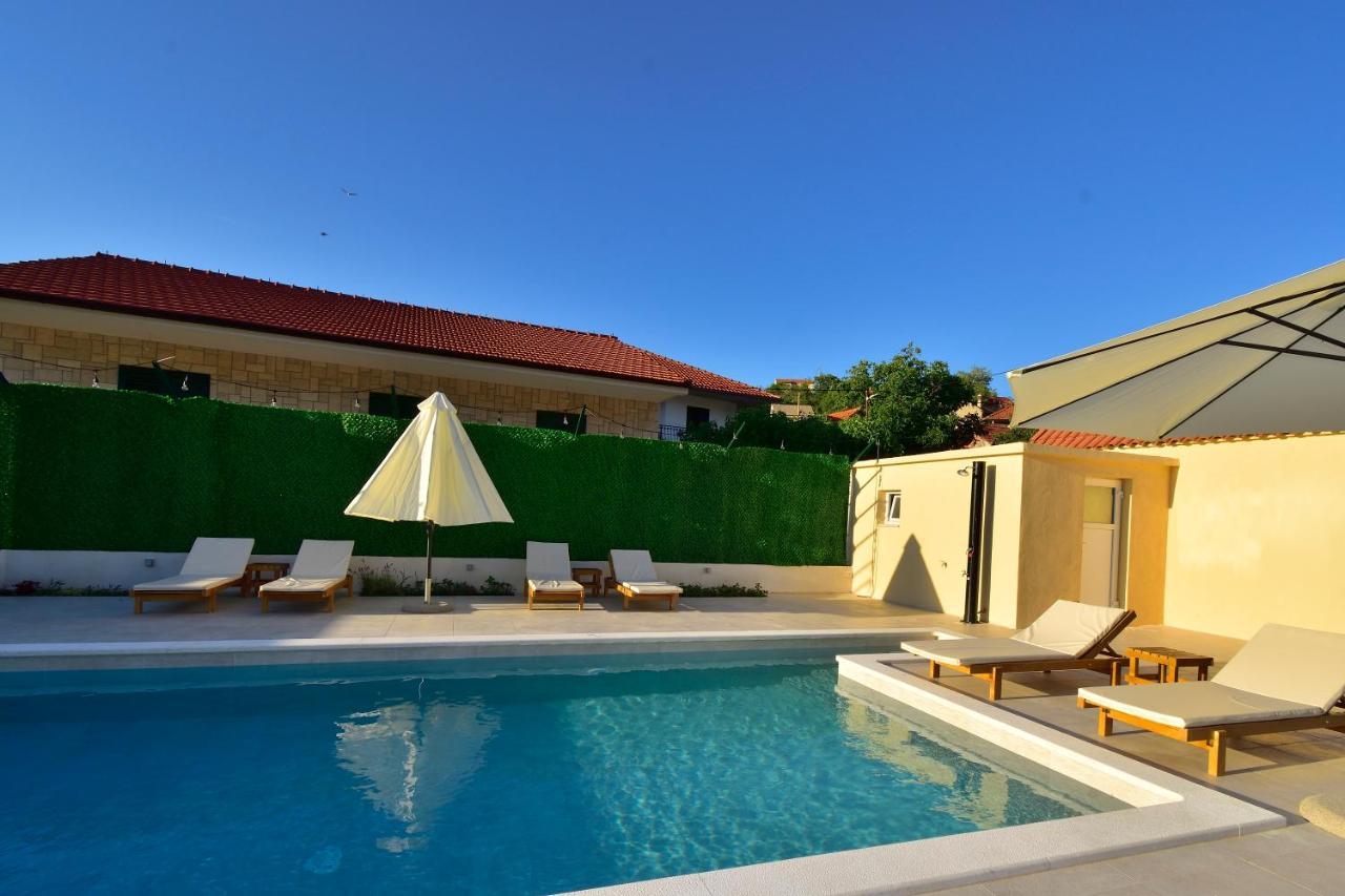 Charming And Authentic Stone Villa Stanic Zagvozd Dış mekan fotoğraf